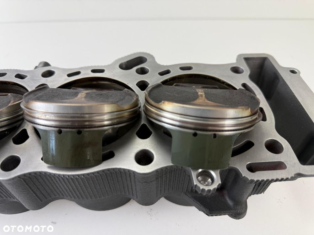 Cylinder tłoki Yamaha YZF-R1 RN32 RN49 RN65 MT 10 - 11