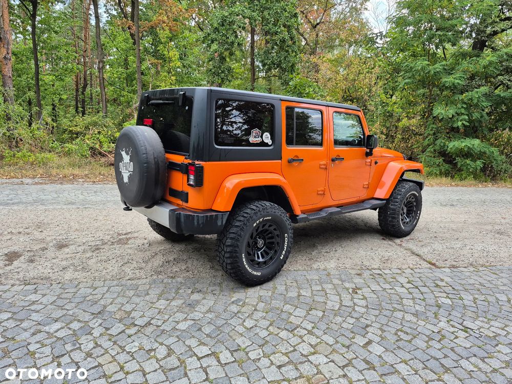 Jeep Wrangler 3.6 Unlim Sahara - 3