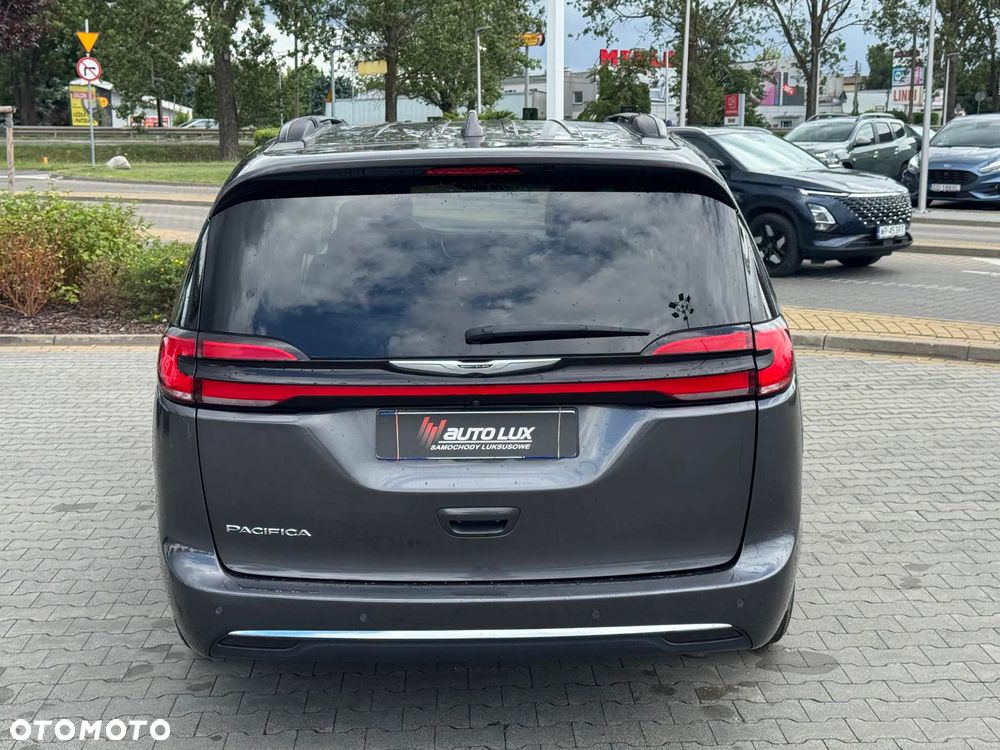 Chrysler Pacifica - 19