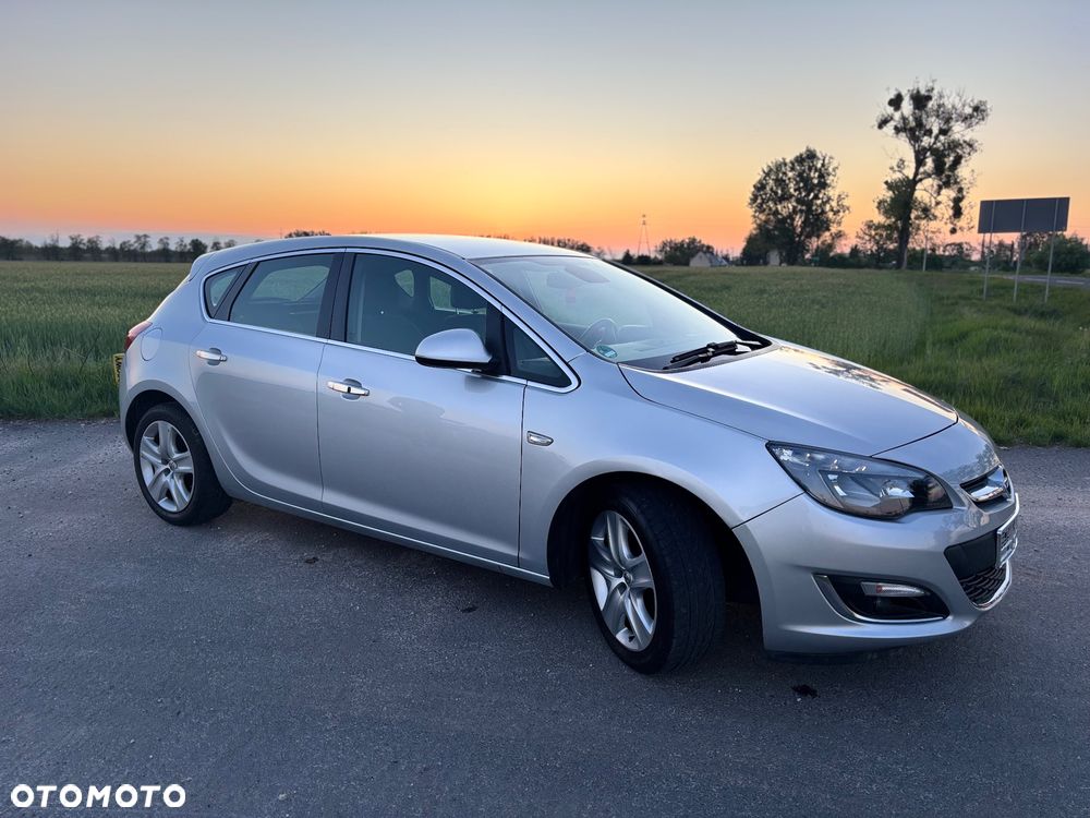 Opel Astra - 14