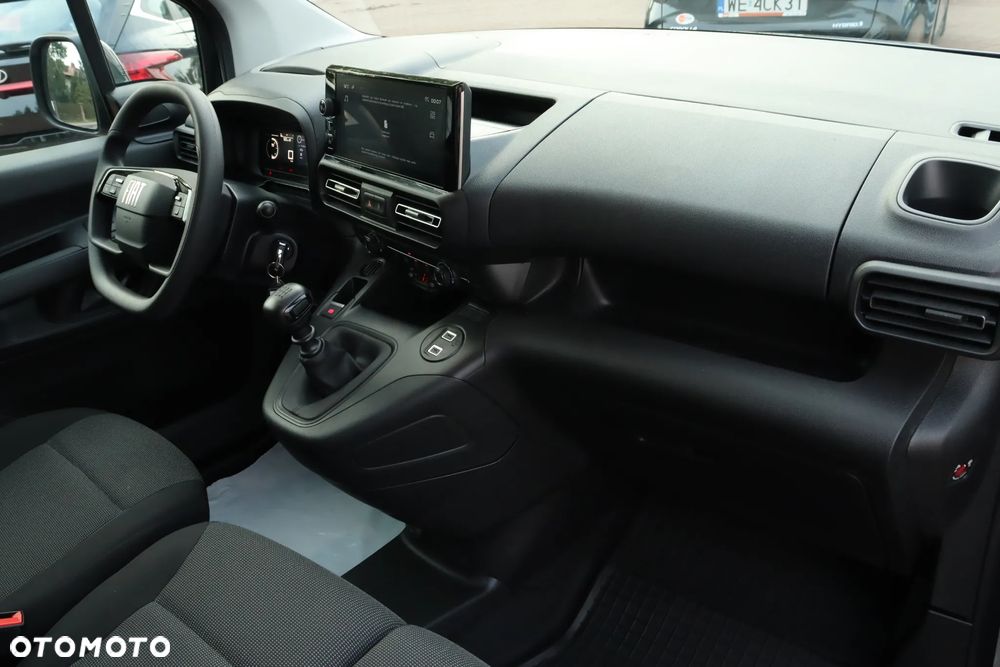 Fiat Doblo Chlodnia 2tys km Salon Pl,F-vat23,3osobowy. - 23