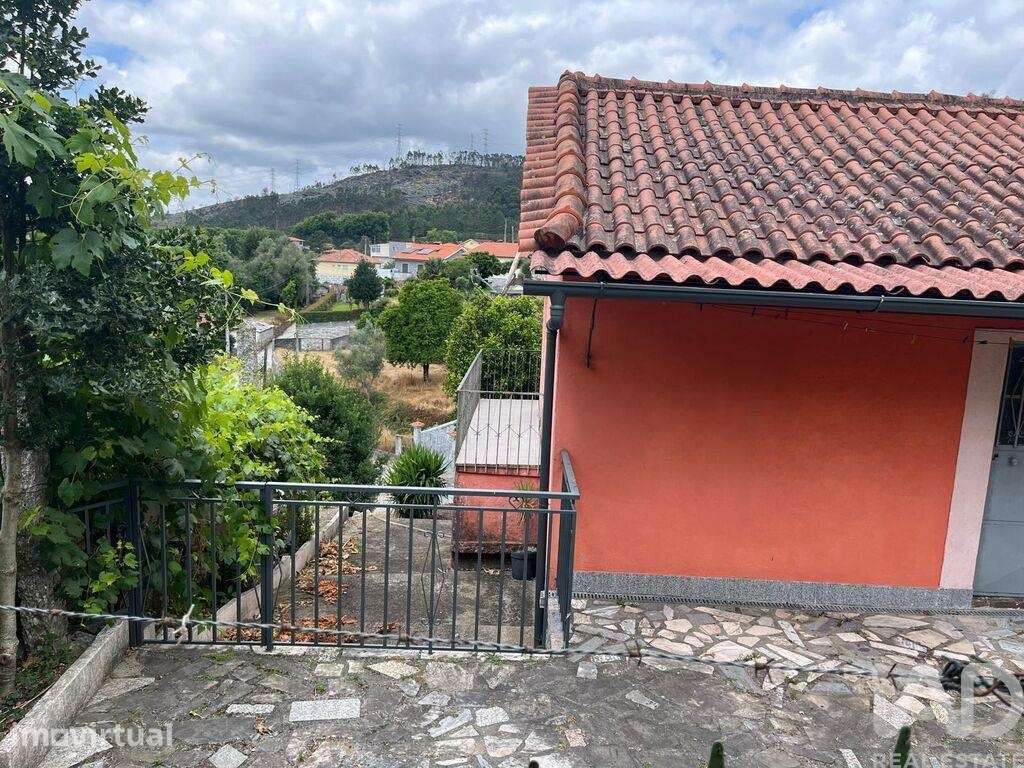 Casa T2 em Rendufinho de 200,00 m2 - Grande imagem: 3/27