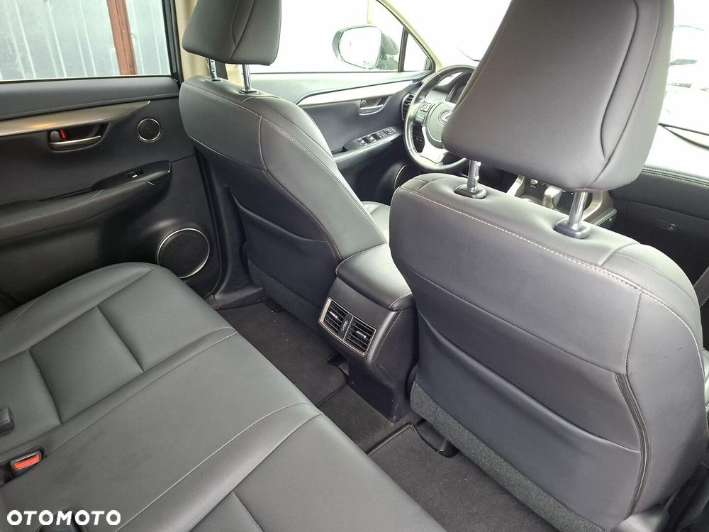 Lexus NX 300h F Impression AWD - 10