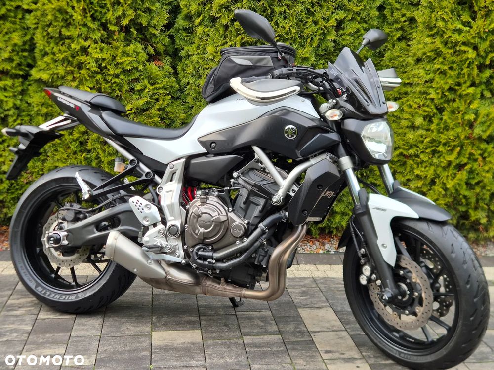 Yamaha MT - 2