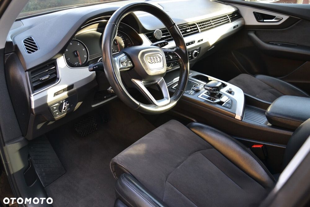 Audi Q7 - 4