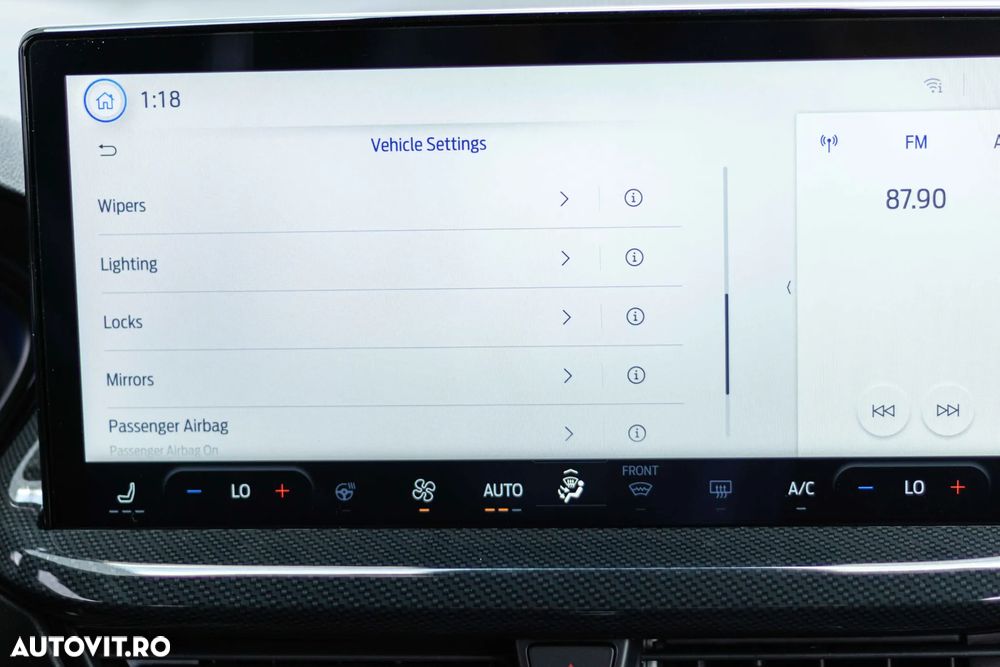 Ford Focus 1.0 EcoBoost 6MT MHEV ST-Line X - 27