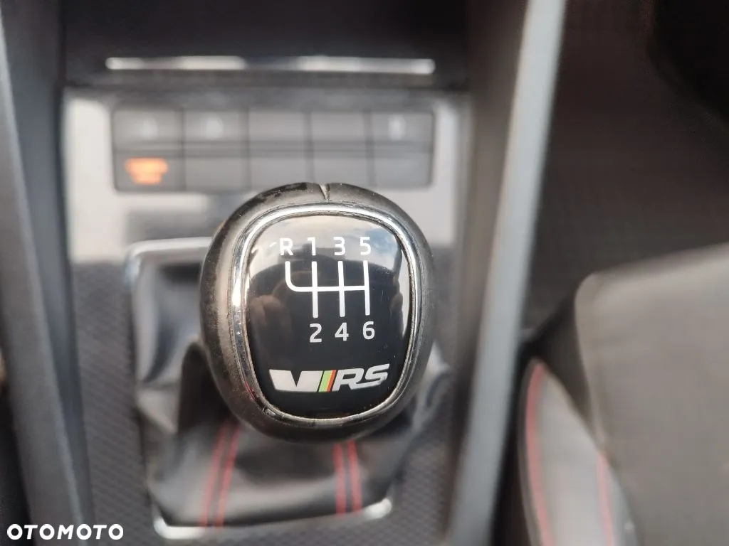Skoda Octavia 2.0 TDI RS - 18