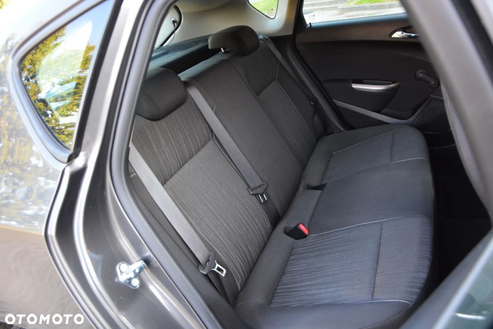 Opel Astra 1.6 Enjoy - 25