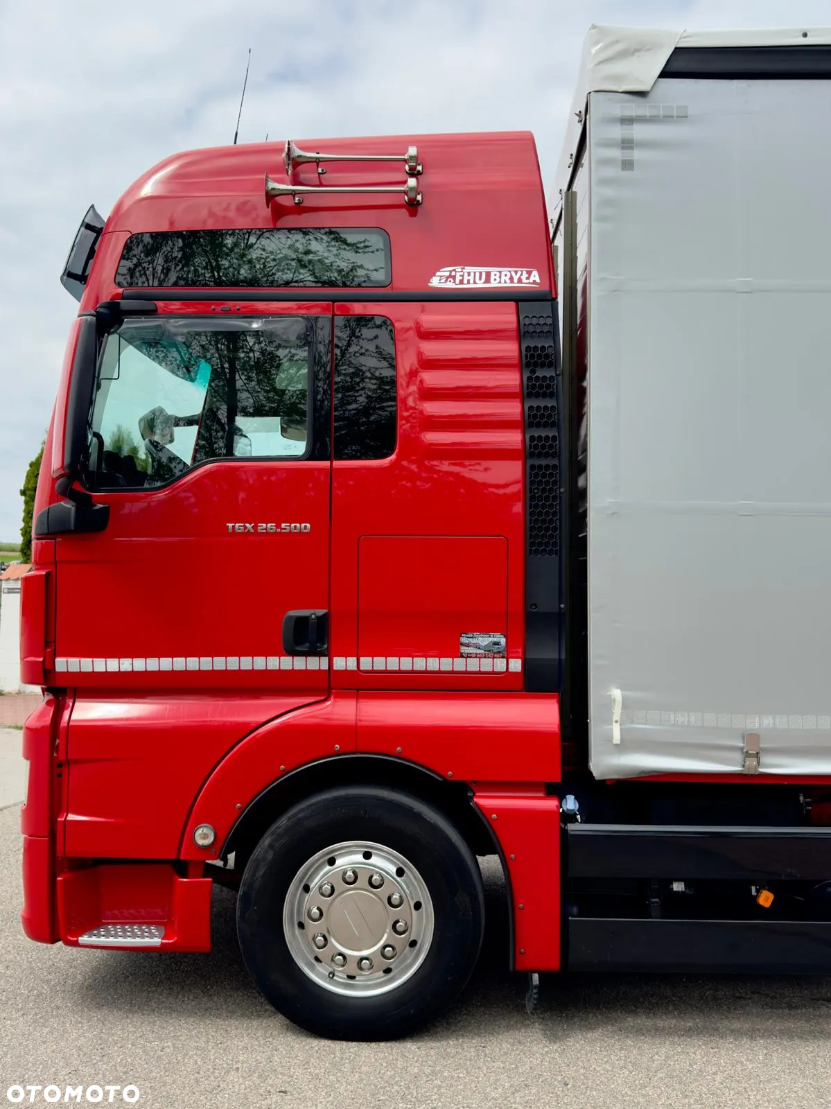 MAN TGX 26.500 / LIFT / 6X2 / KLIMA POSTOJOWA / 18PALET / E6 / FIRANKA / 18 TON ŁADOWNOŚĆ / WINDA / NISKI PRZEBIEG / JEDEN WŁAŚCICIEL / PODWIESZANA OŚ - 12