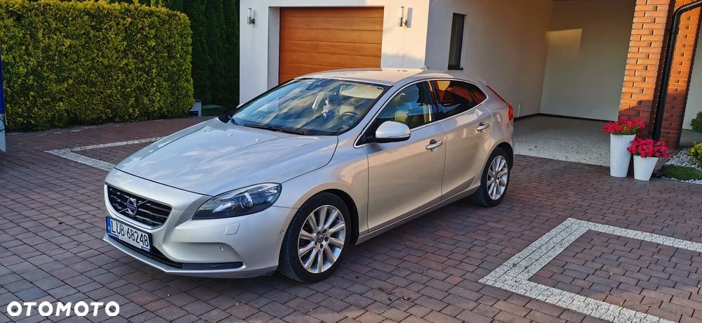 Volvo V40 D2 - 2