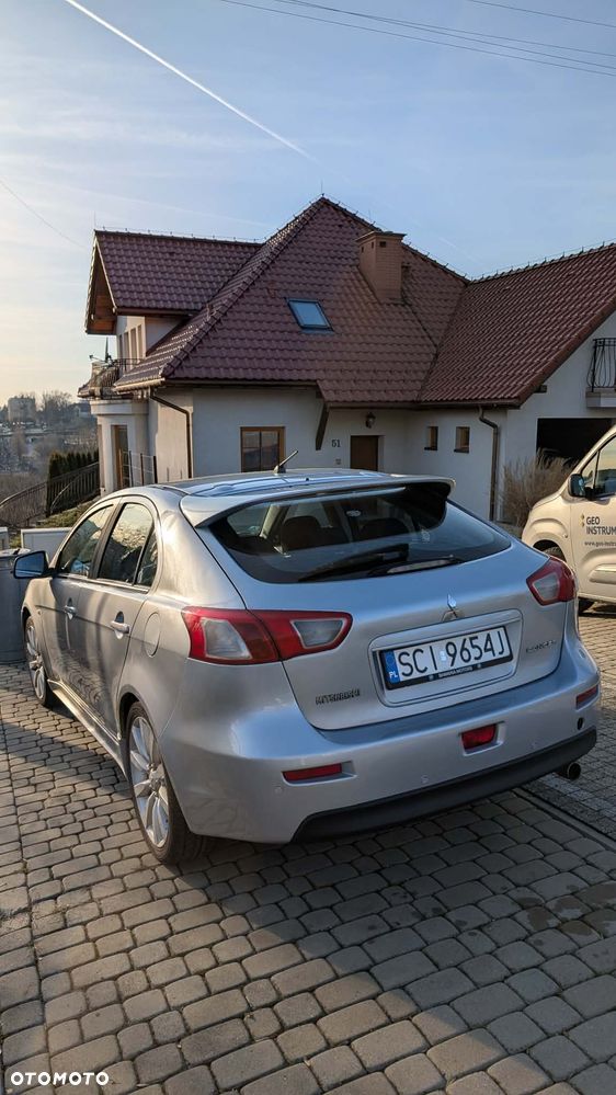 Mitsubishi Lancer 1.8 Invite - 4