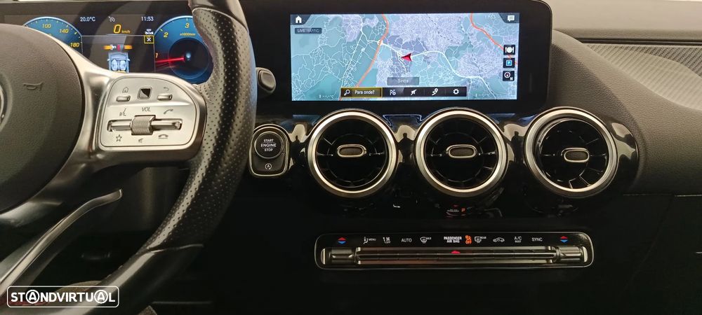 Mercedes-Benz GLA 180 d AMG Line - 26