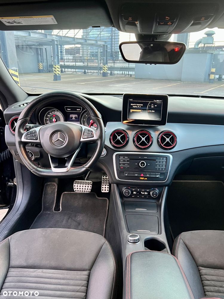 Mercedes-Benz CLA 250 Sport 4-Matic - 24