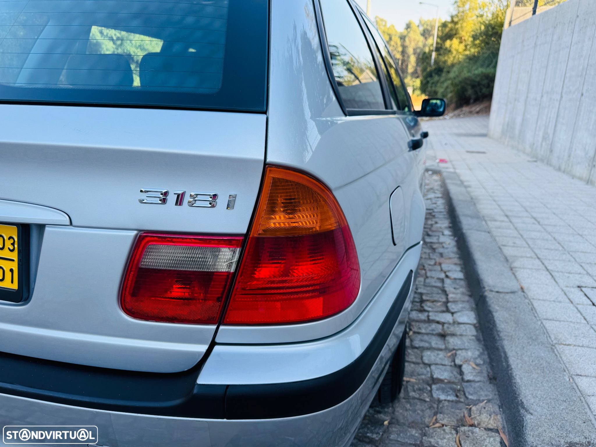 BMW 318 i Touring - 23