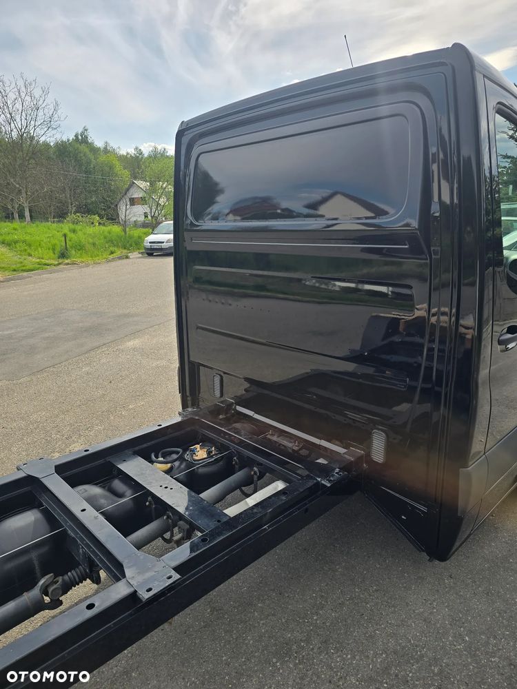 Mercedes-Benz sprinter - 16