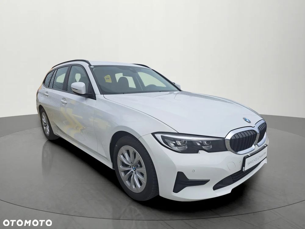 BMW Seria 3 318d mHEV M Sport - 3