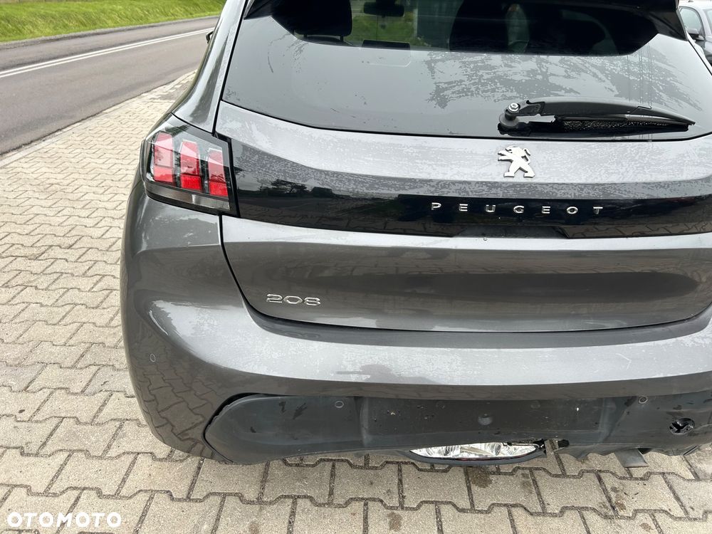 Peugeot 208 - 23