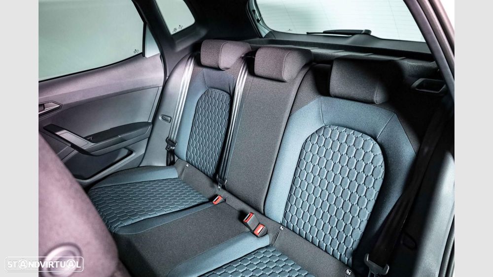 SEAT Arona 1.0 TSI FR DSG - 17