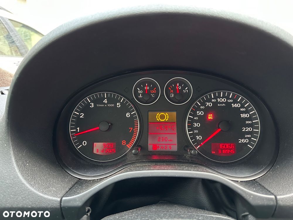Audi A3 3-drzwiowe 1.6 Ambiente Tiptr - 13