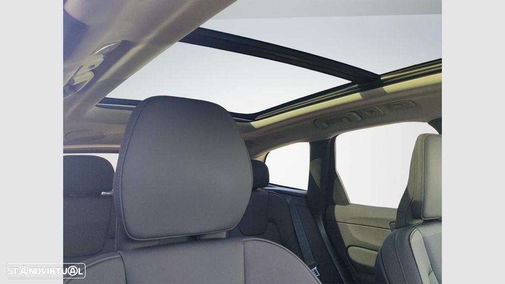 Volvo XC 60 2.0 T6 PHEV Plus Dark AWD - 16