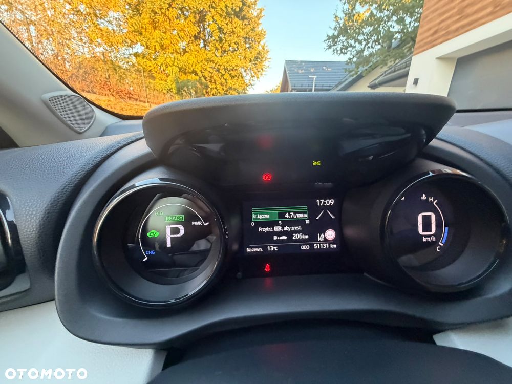Toyota Yaris Hybrid 1.5 Executive - 12