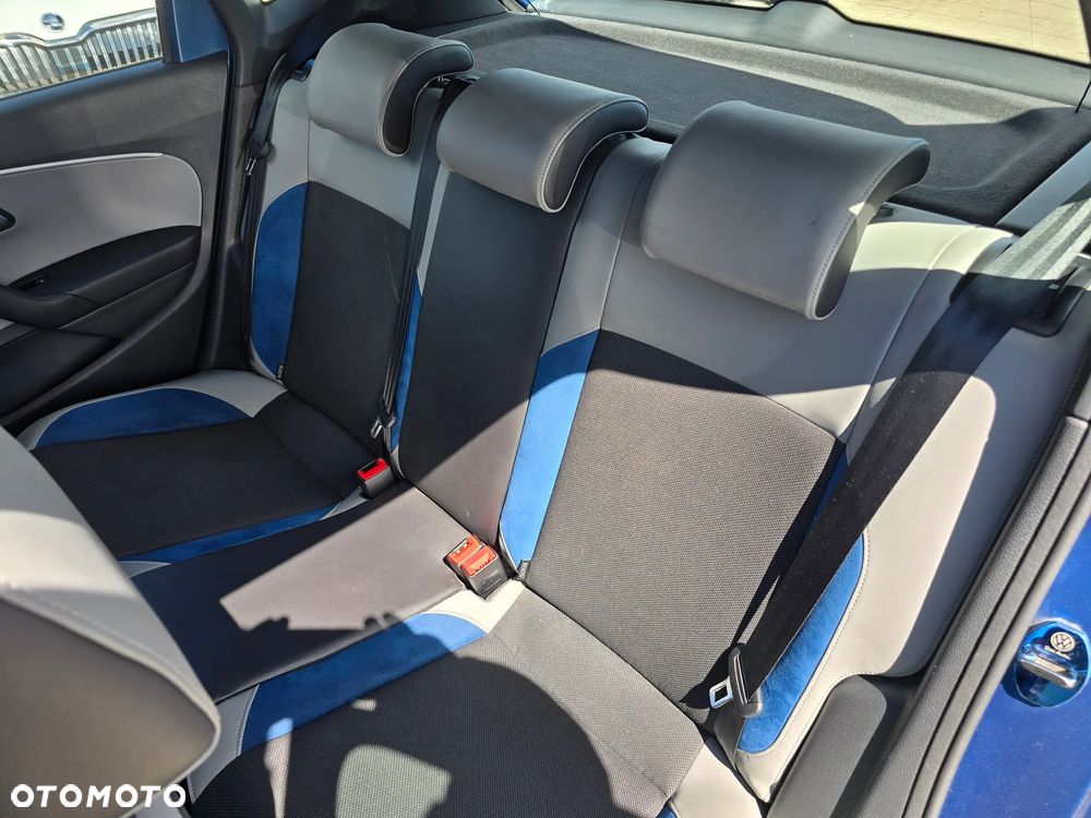 Volkswagen Polo - 13