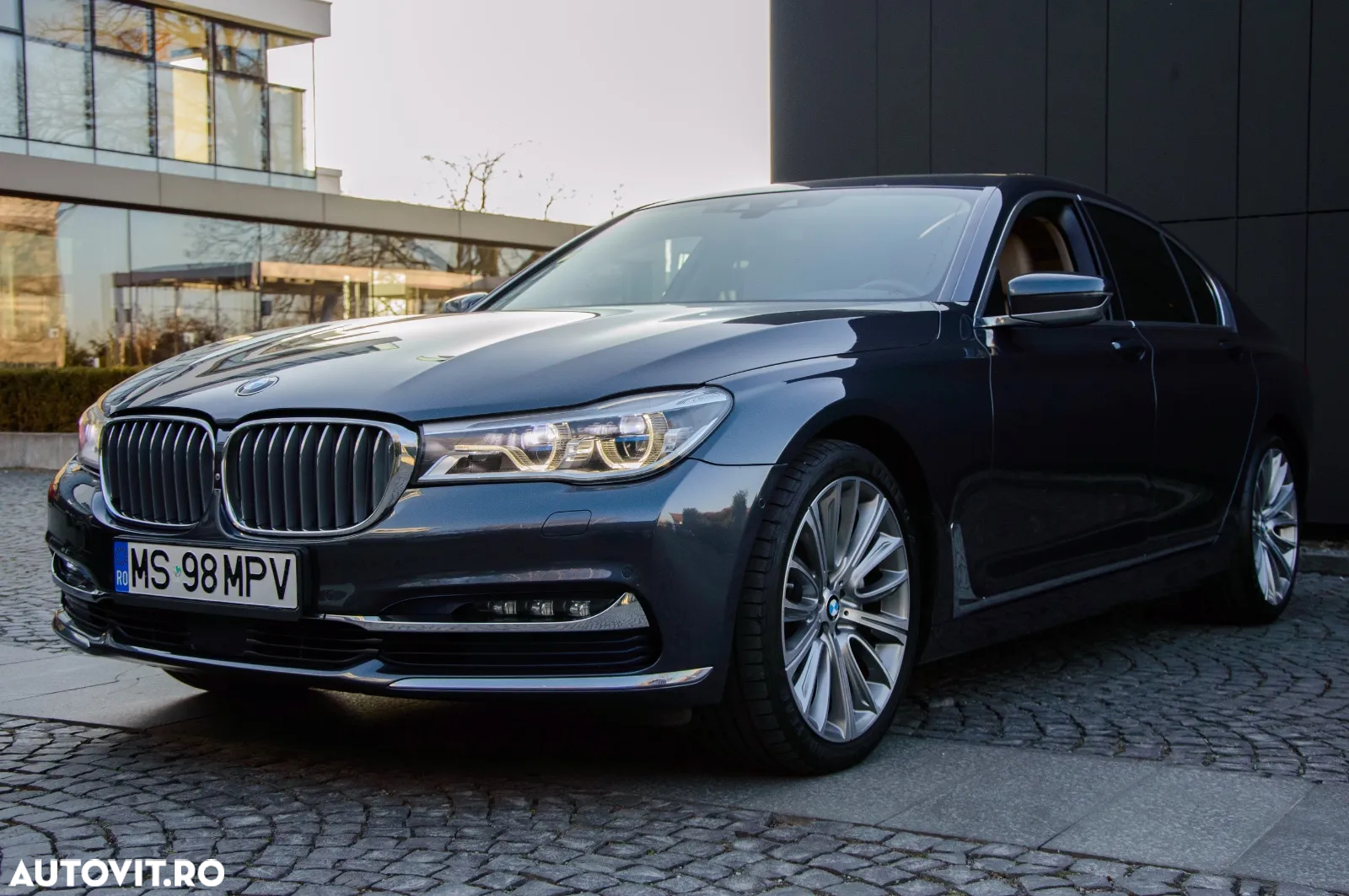 BMW Seria 7 740d xDrive - 12