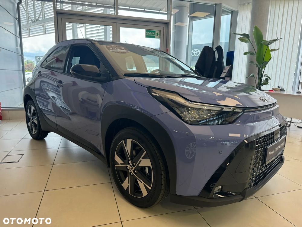 Toyota Aygo X Hybrid 1.5 Style e-CVT - 8