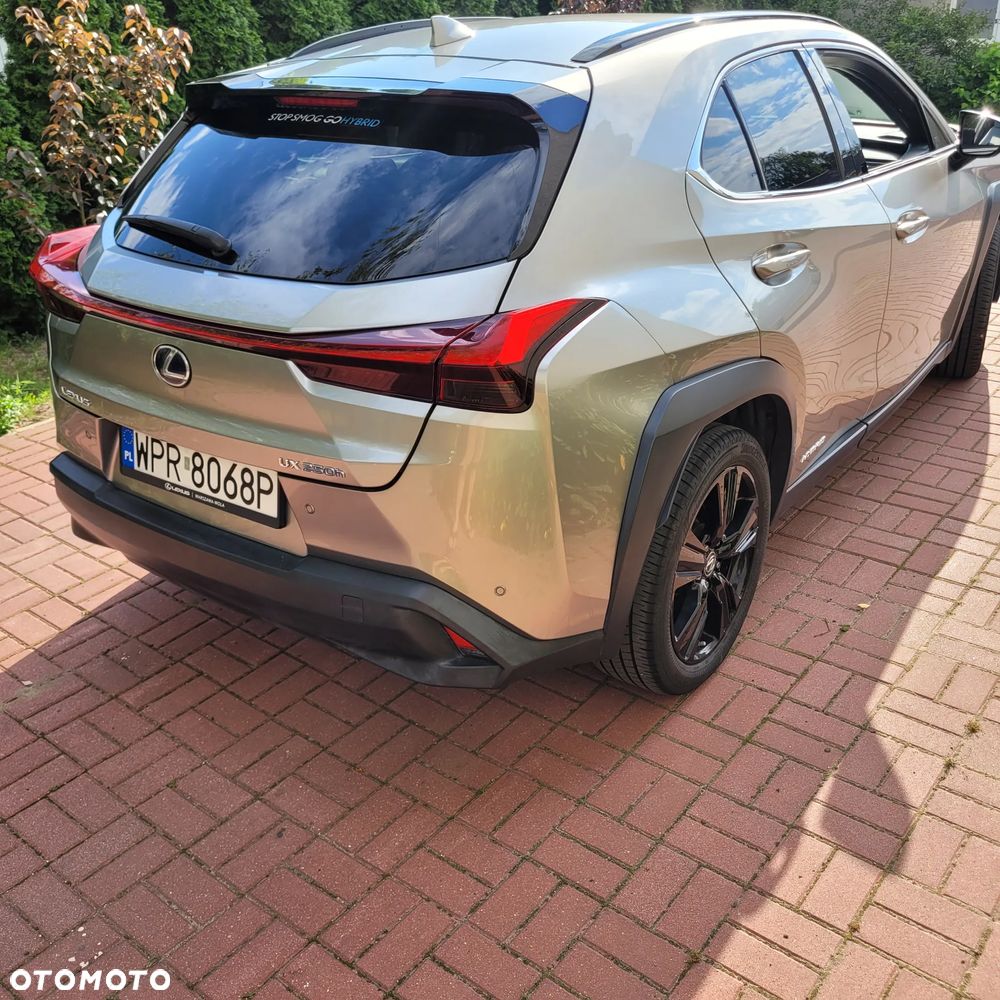 Lexus UX 250h GPF F Impression 2WD - 3