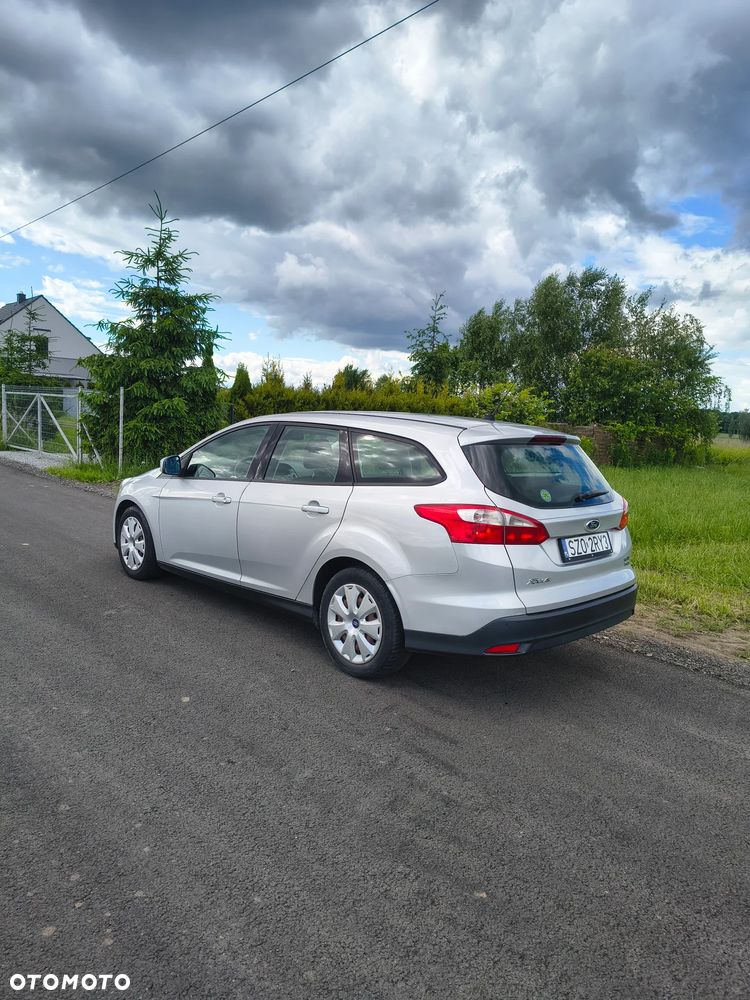 Ford Focus 1.6 TDCi DPF Champions Edition - 5