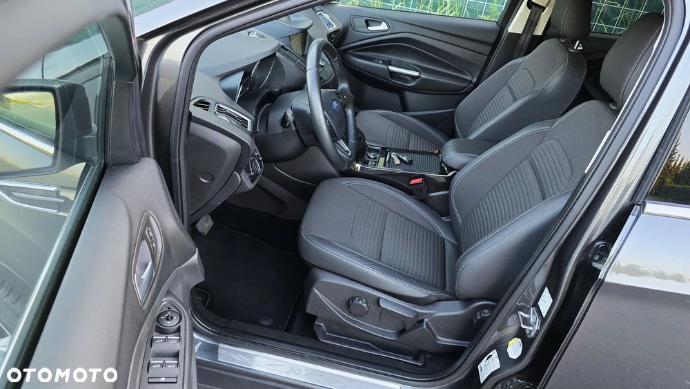 Ford Kuga - 15