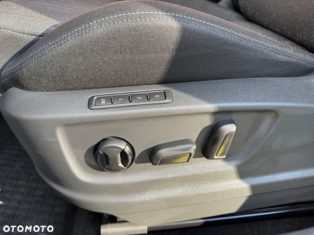 Skoda Karoq 1.5 TSI ACT 4x2 Style DSG - 15