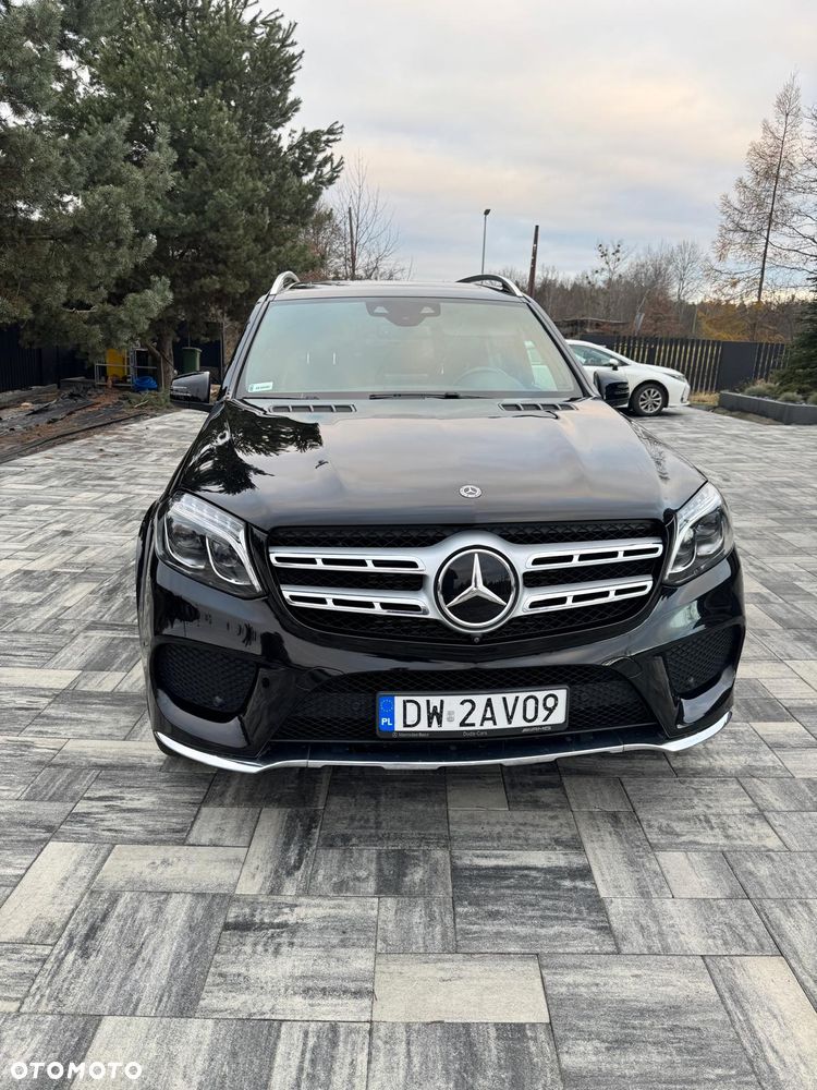 Mercedes-Benz GLS - 17