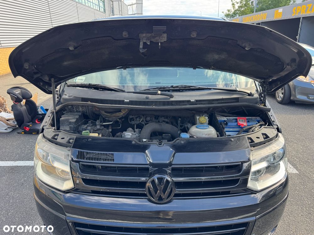 Volkswagen Multivan - 10