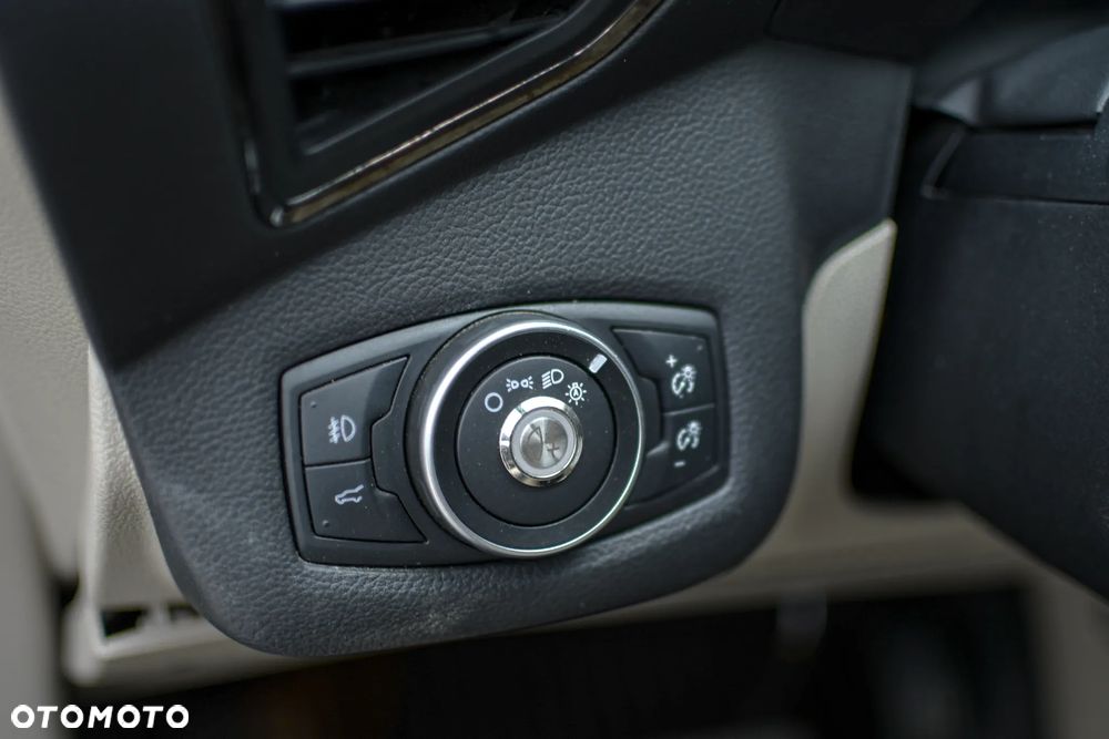Ford Escape - 16