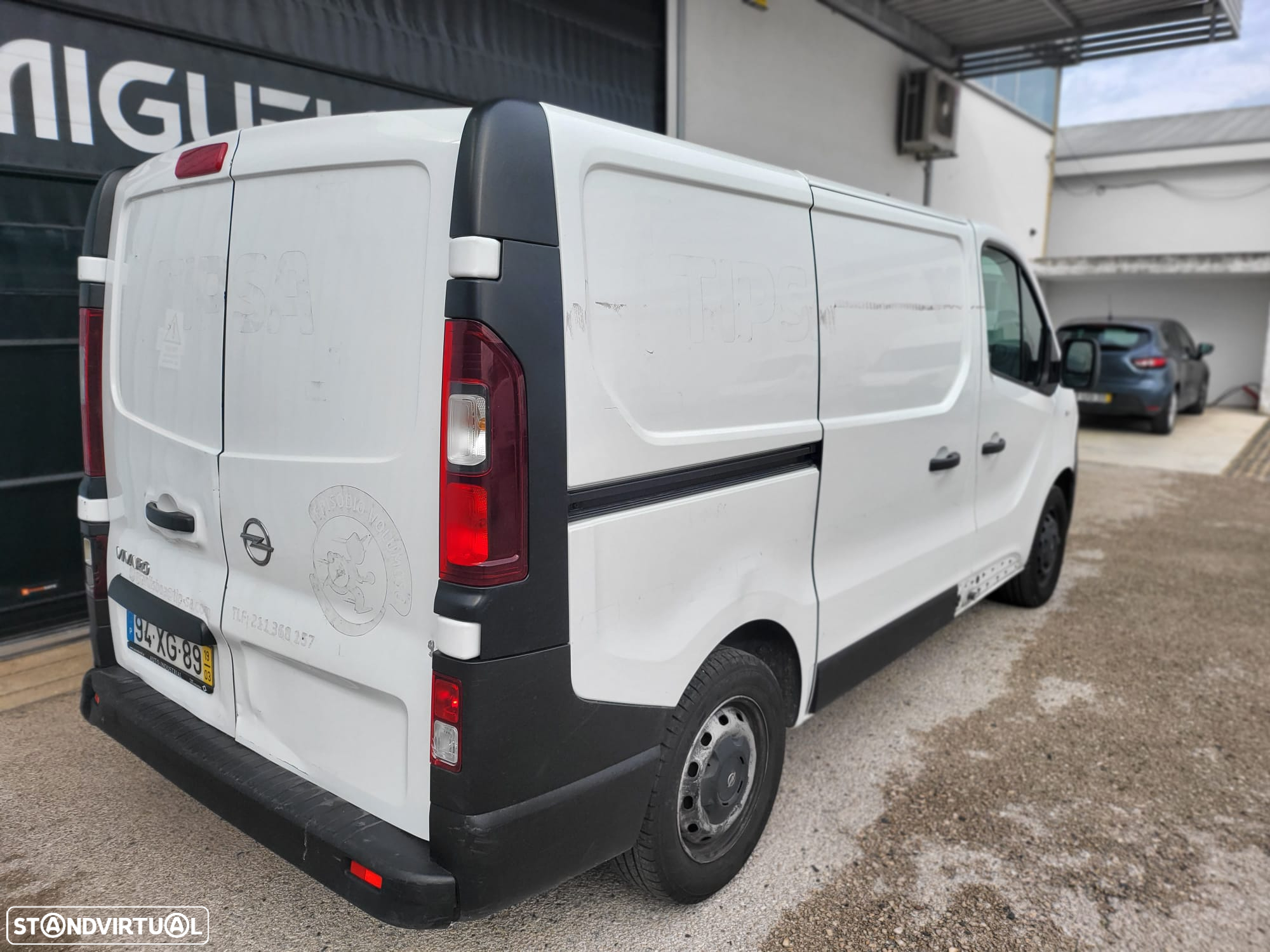 Opel Vivaro 1.6CDTI 120cv 3Lugares - 4