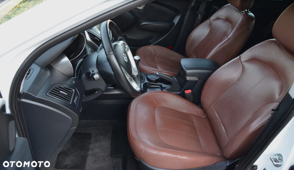 Hyundai ix35 2.0 Premium 2WD - 18
