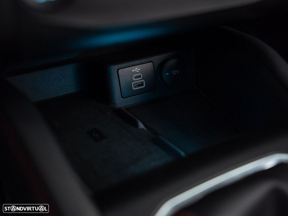 Ford Focus 1.0 EcoBoost MHEV ST-Line X - 26