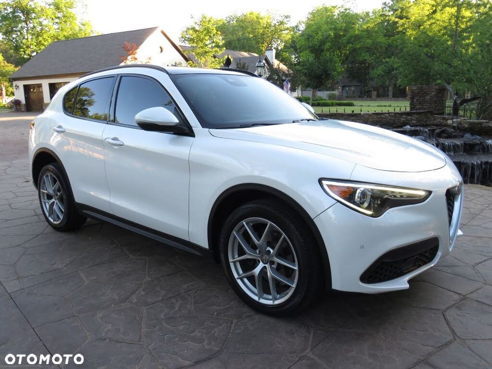 Alfa Romeo Stelvio 2.0 Turbo 16V AT8-Q4 Ti - 2