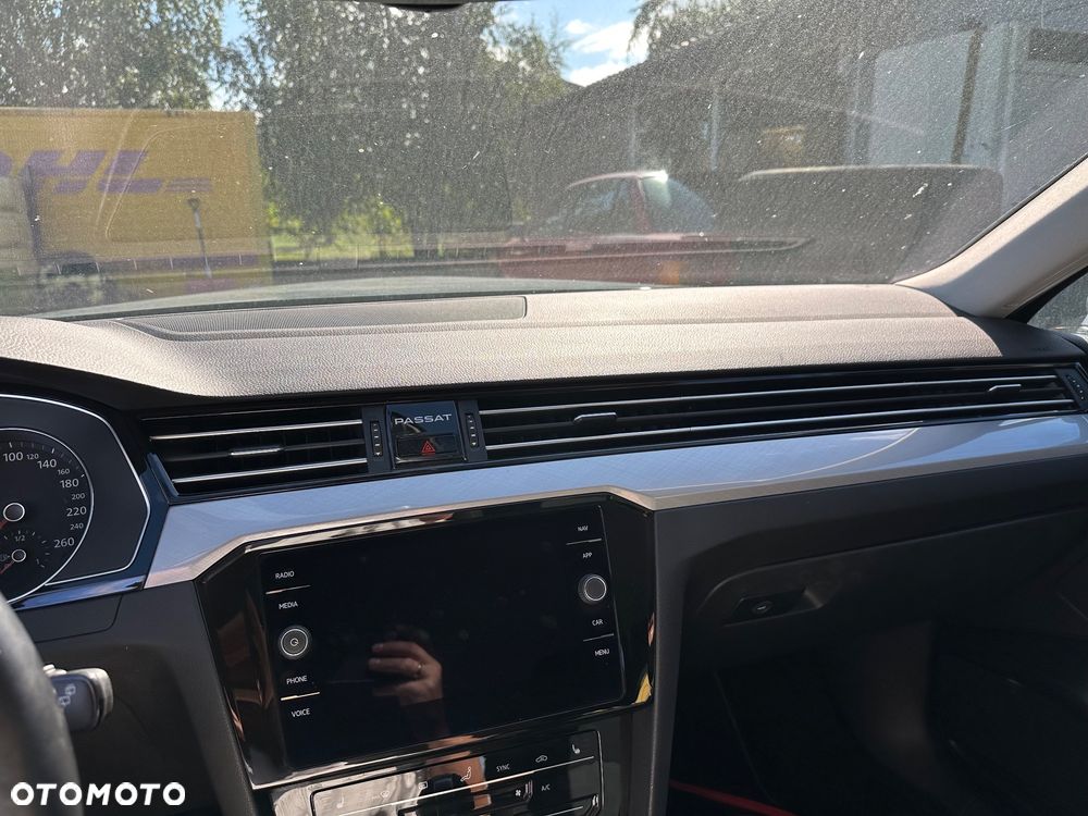 Volkswagen Passat 2.0 TDI Business DSG - 15