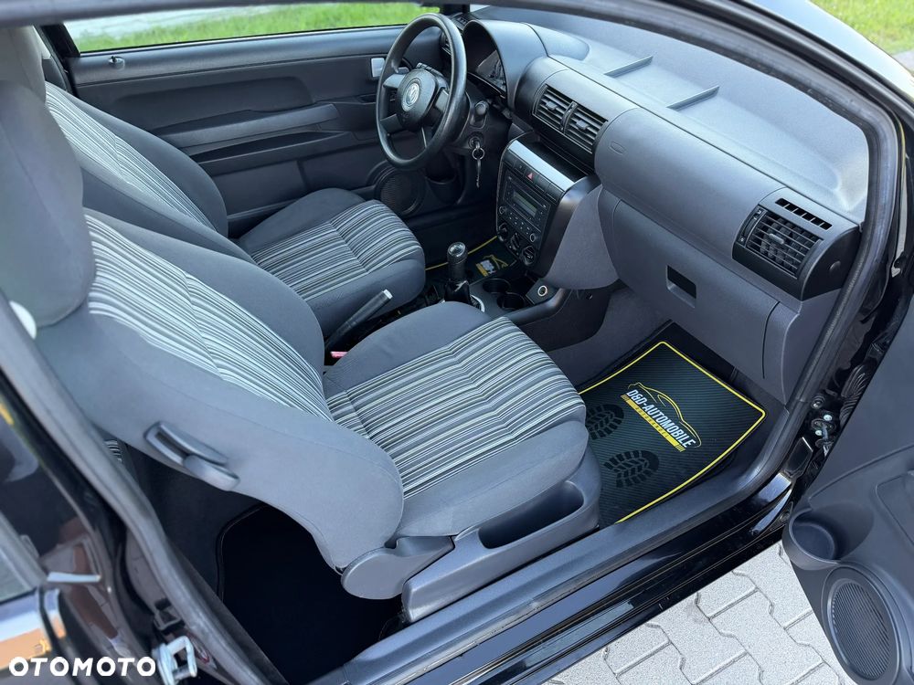 Volkswagen Fox - 24