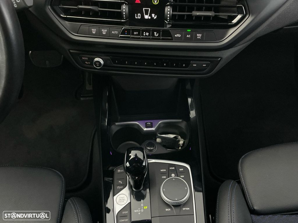BMW 116 d Pack Desportivo M Auto - 17
