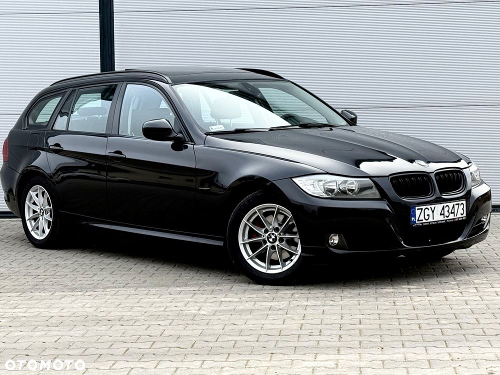 BMW Seria 3 318i - 11