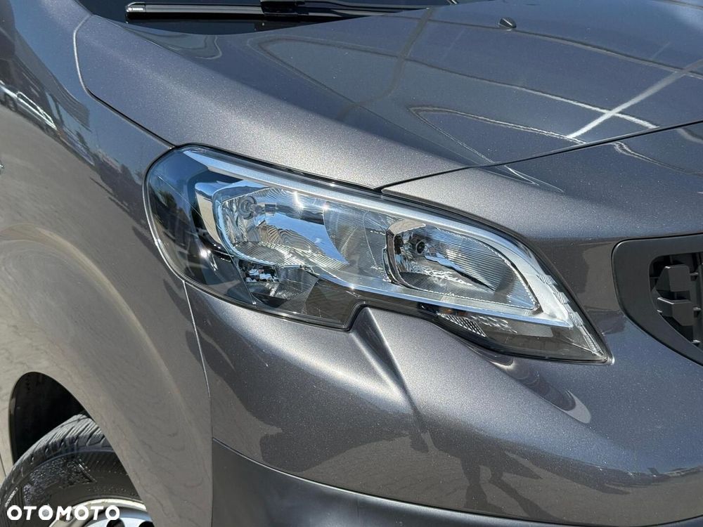 Peugeot Expert - 8