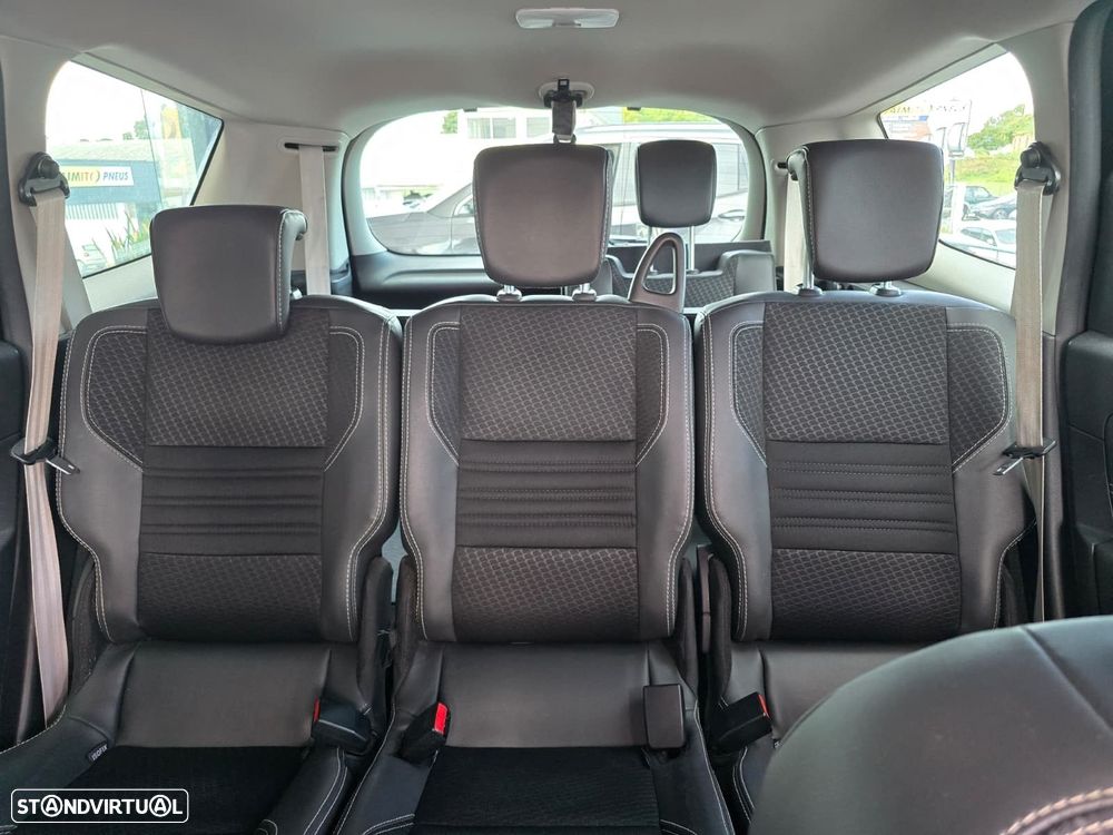 Renault Grand Scénic 1.6 dCi Bose Edition SS - 13