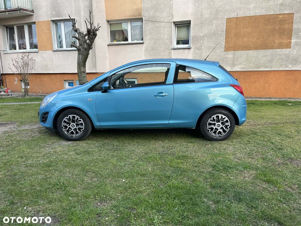 Opel Corsa 1.4 16V Color Edition - 3