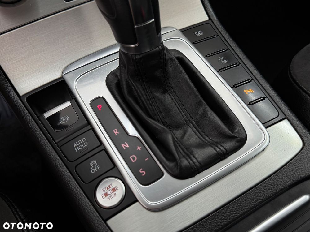Volkswagen Passat - 6