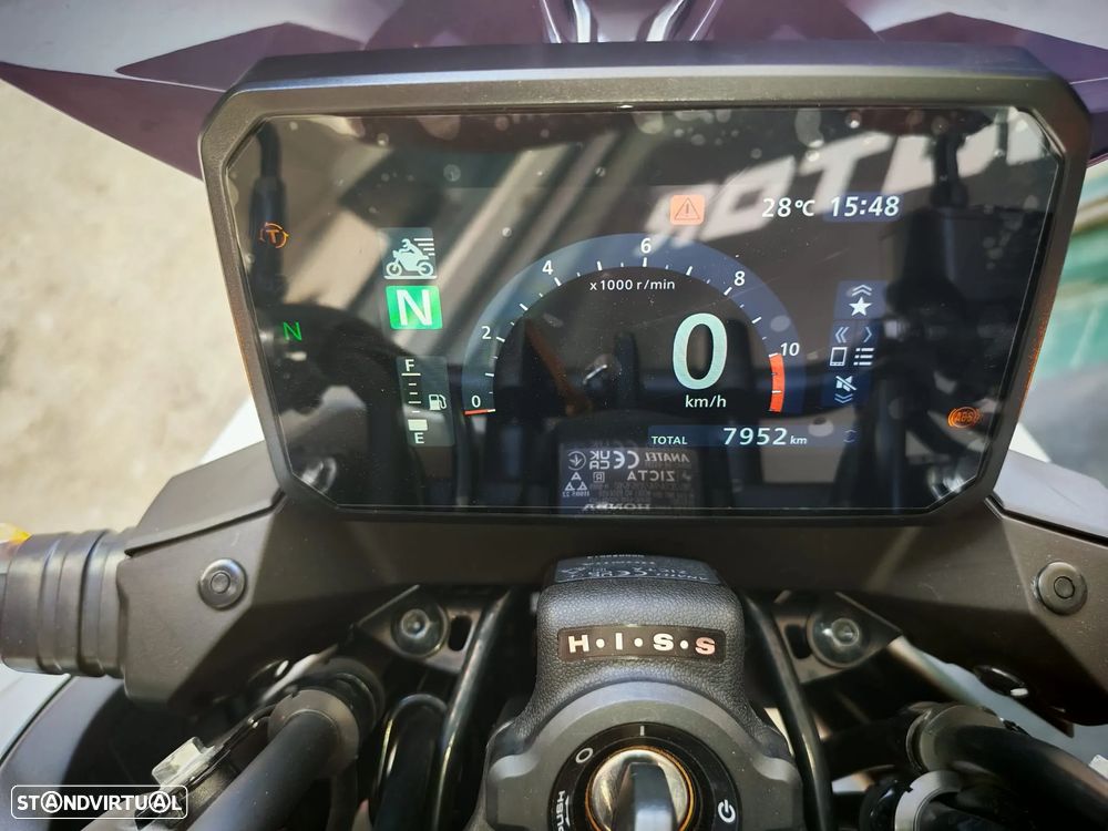 Honda Hornet 750 SP - 4