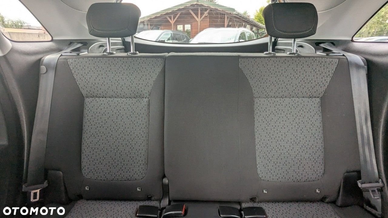 Opel Crossland X - 14