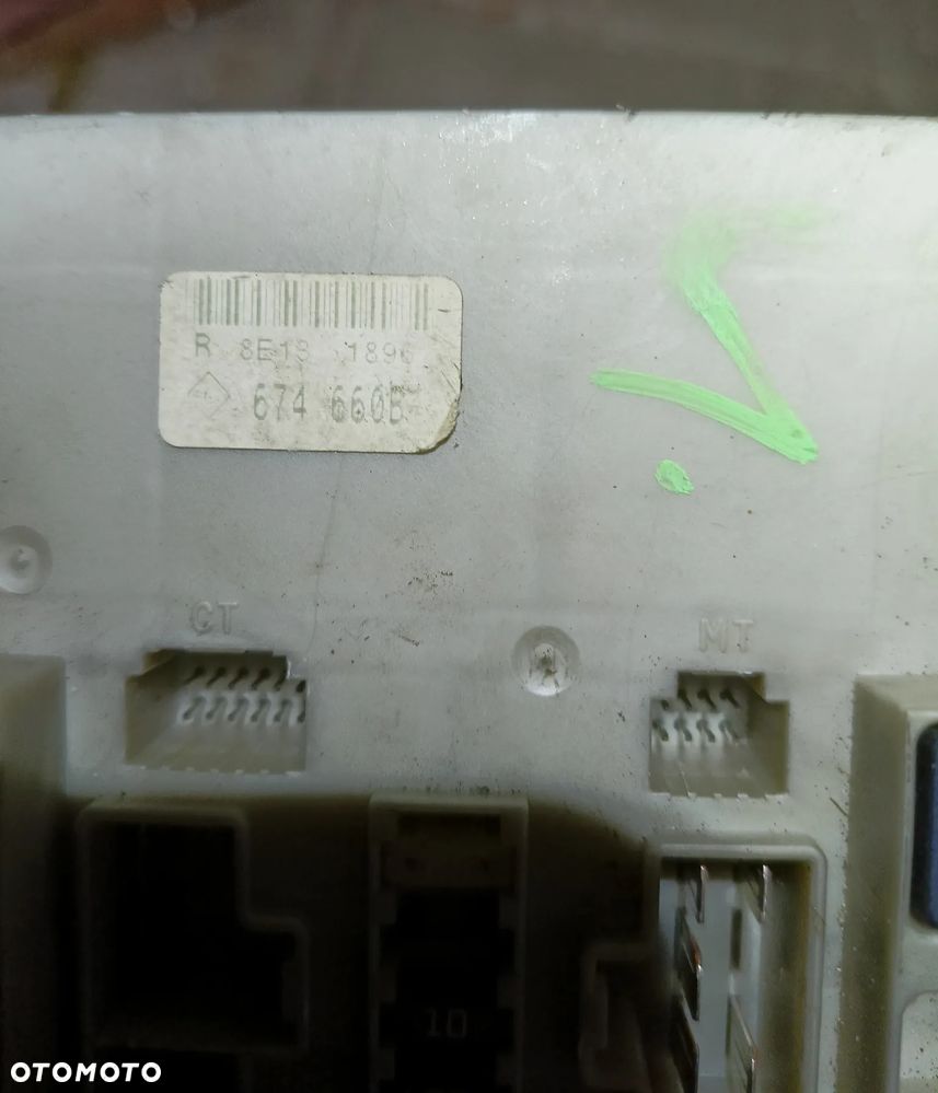 Moduł UCH BSI skrzynka bezpieczników Renault Modus Clio III - 11